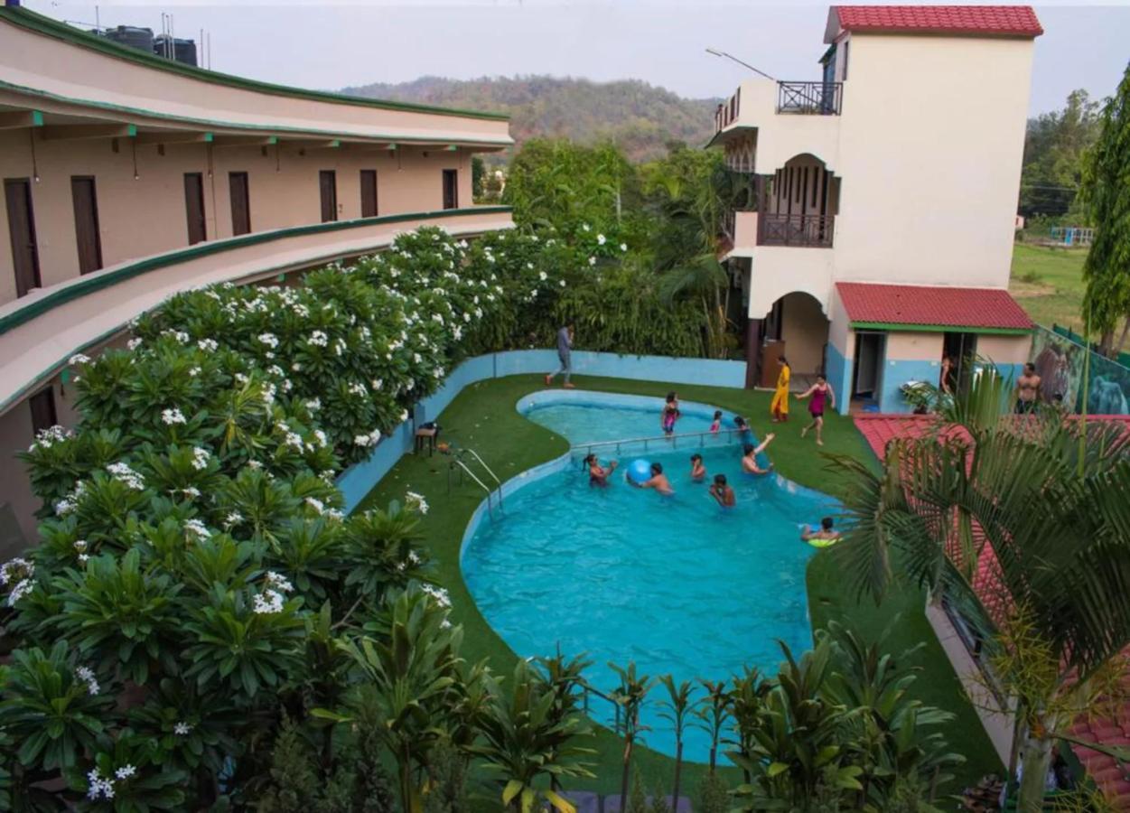 Corbett Ambience Resort Rāmnagar Exteriör bild